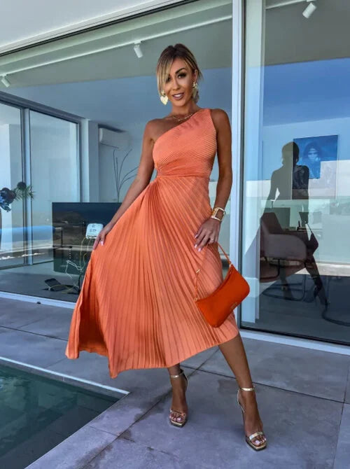 ELLA | Vestido midi plisado de un solo hombro